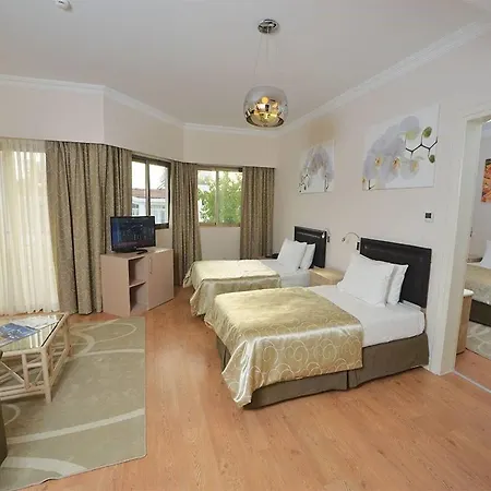 Hotel Jasmine Court & Location Templos