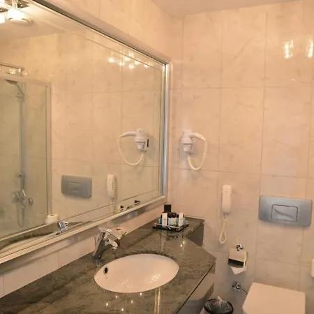 Jasmine Court & Location