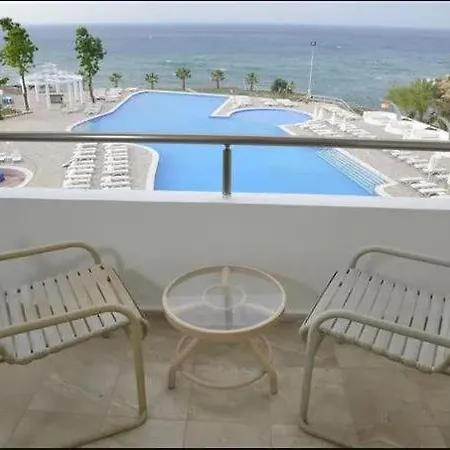 מלון Jasmine Court & Location *