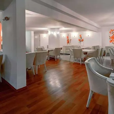 Jasmine Court Hotel & Spa Central Location * Templos