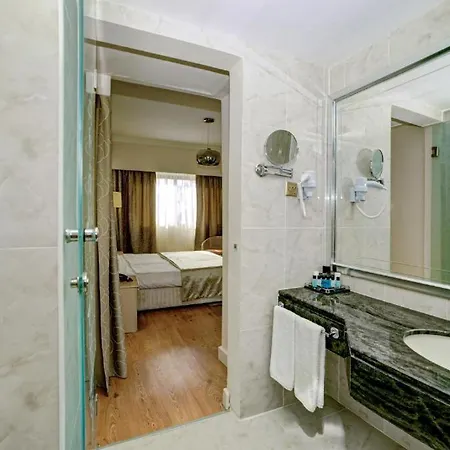 Jasmine Court & Location