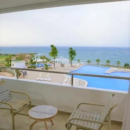 Jasmine Court & Location * Templos